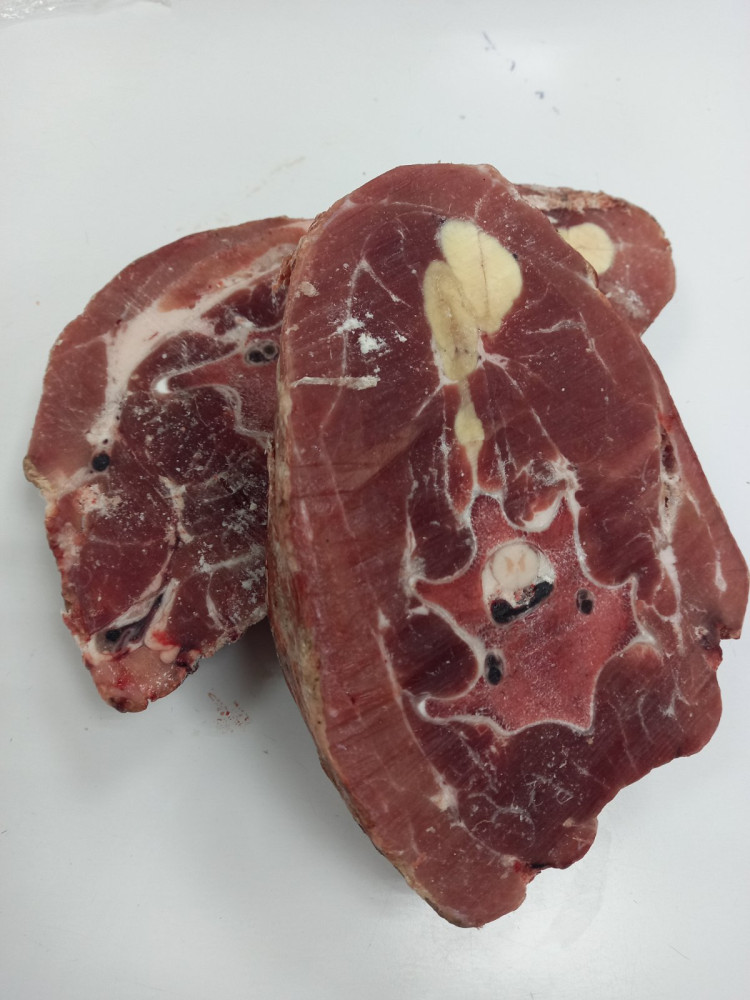 спинно-поясничный отруб говядины. антрекот баранина. суповой набор кости. свиное рагу. говядина хребет.