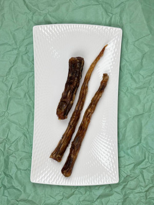 Хвостики сушеные Когда собака хочет почувствовать себя волком, но в душе она просто любимый пушистик на диване.